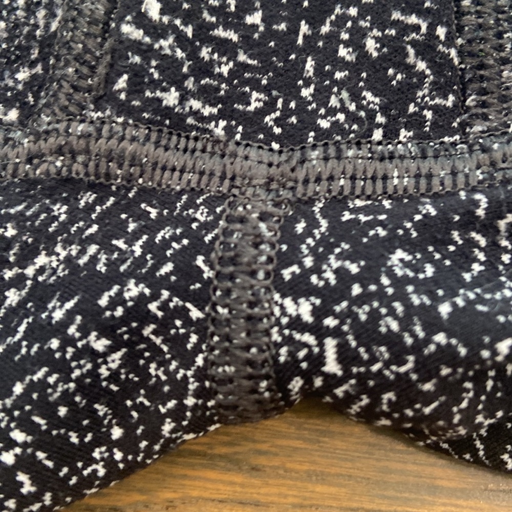 Athleta Lightning Static 7/8 Tight - Picture 8 of 8
